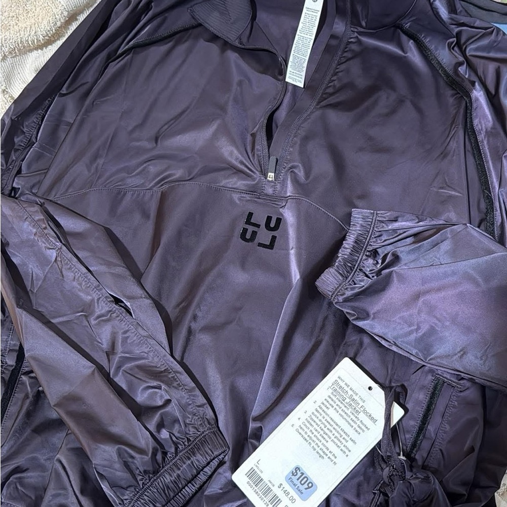 lululemon athletica Women’s Purple Windbreaker
